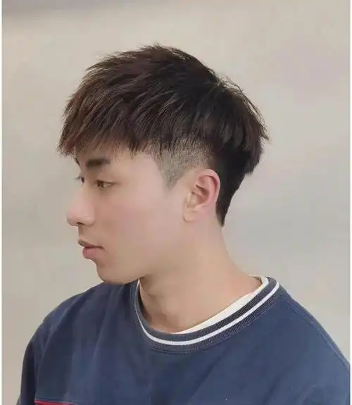 男士发型烫发,2022男生烫发20款推荐