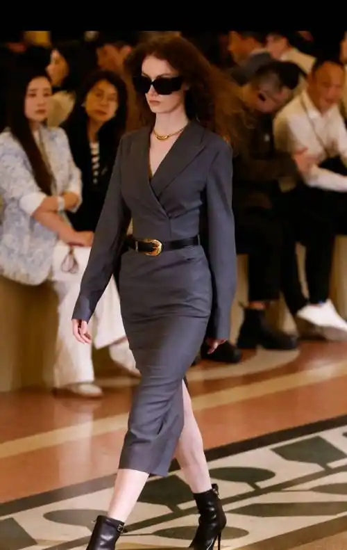 新闻女王佘诗曼出席!这个深圳女装品牌20岁啦