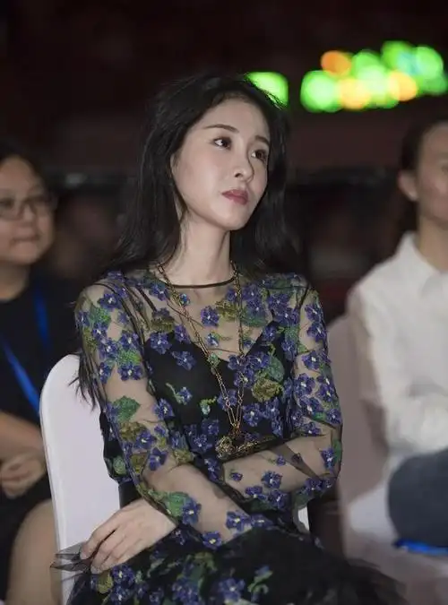 精明的张碧晨不要名分只要孩子看似一无所有但已经赢了一切