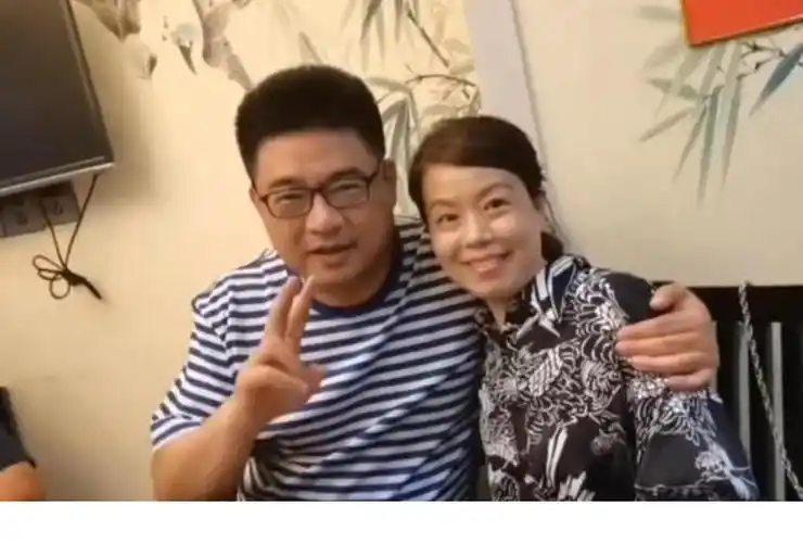 富豪舅舅劝郭威辞职要带郭威出去闯一闯郭威的机遇来了