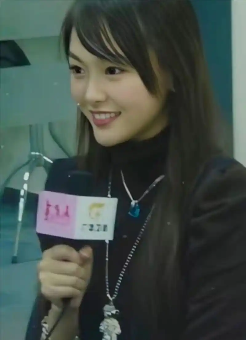 唐嫣早期旧照,好美好可爱[嘻嘻][嘻嘻]