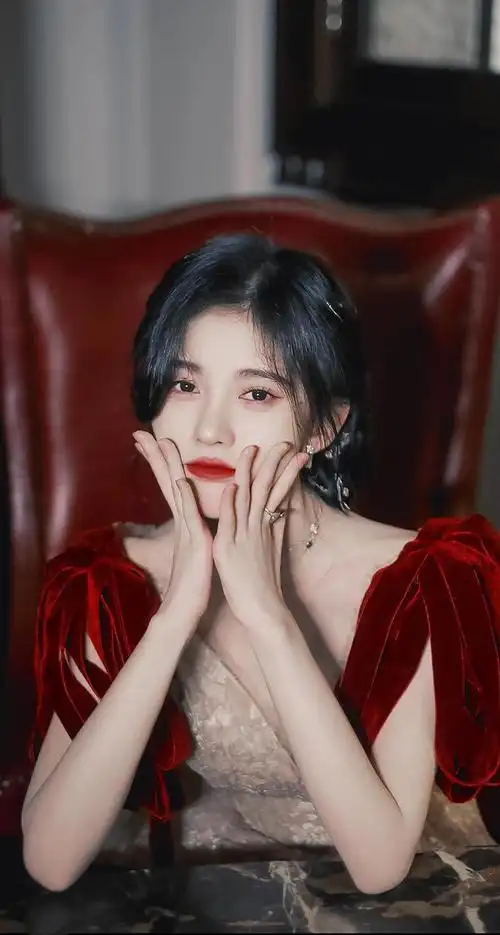 王思聪想送生日礼物鞠婧祎直接拉黑微信曝光更多拽女神的秘密