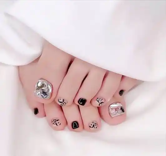 2022不能错过的16款脚丫子美甲!可爱显白有气质!你可以驾驭吗?