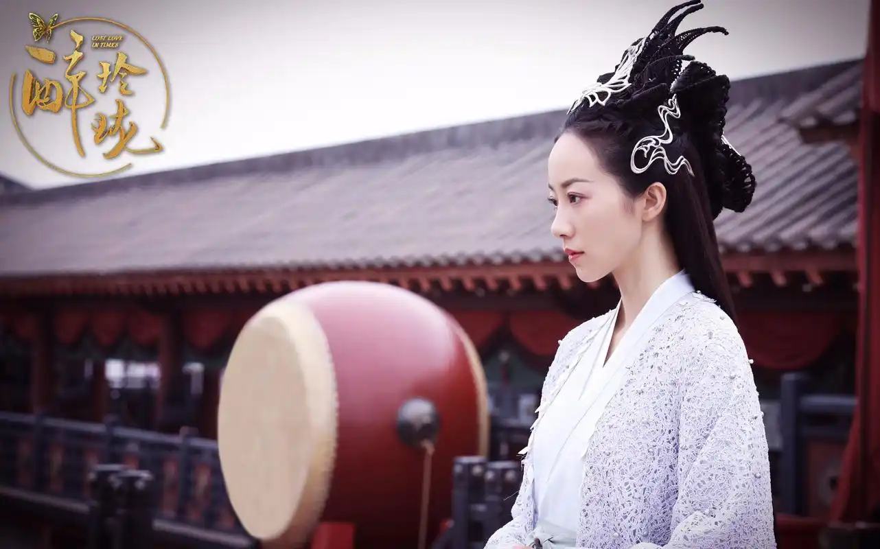 美丽大方的韩雪,终是绽放光芒