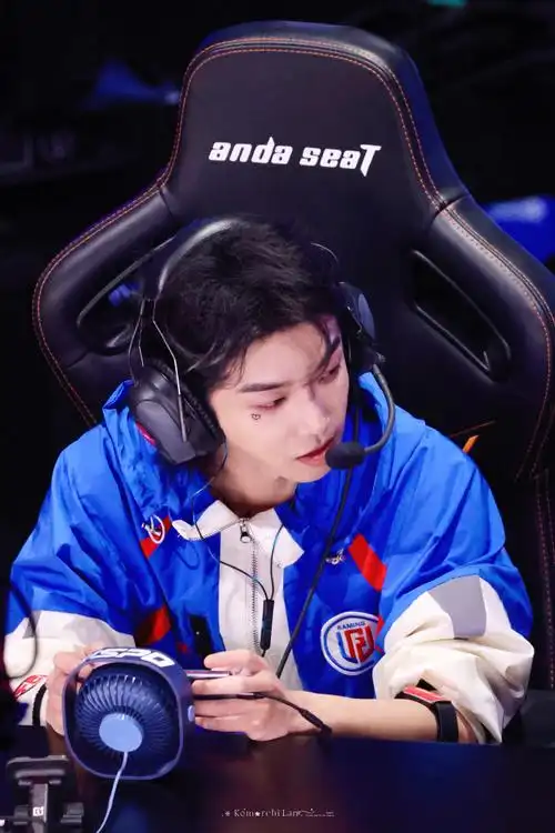 花傲天##华晨宇和平精英品牌代言人