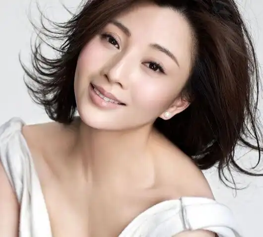 【图】演员殷桃的电视剧有哪些 近日现身公益活动呼吁众人投身慈善