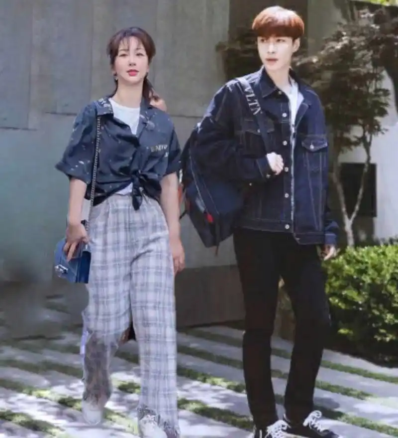 杨紫与张艺兴同框