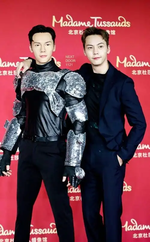 陈伟霆有三尊蜡像,一尊在北京,一尊在上海,还有一尊吓坏了妈妈