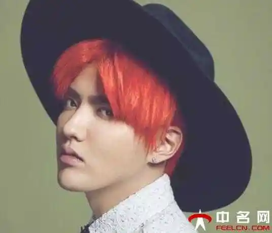 男生中分内扣刘海发型时尚潮流气质超加分