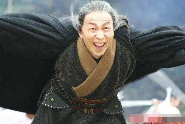 "裘千尺"李明30岁与陈坤成同学,因长相只能演丑角,今一家超幸福