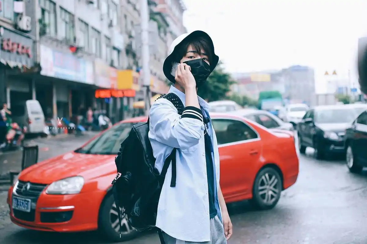 肖战的私服穿搭好感满分的品味已足够是我入坑的理由