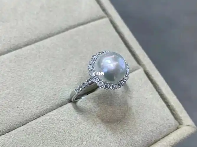 经典围钻澳白海水珍珠戒指