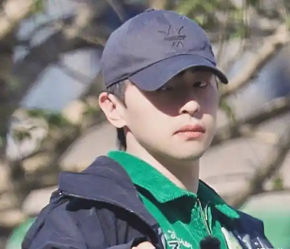 原创极限挑战7路透邓伦素颜出镜太惊艳但身材比例翻车了