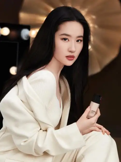 fcc时尚大盘点|看资生堂全球代言人刘亦菲演绎品牌广告大片·刘亦菲 x