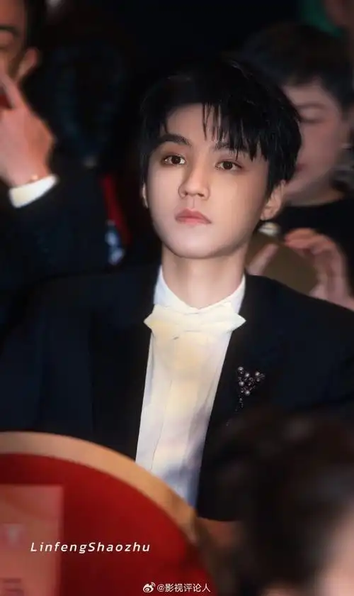 第一视角看红毯##这是我离王俊凯最近的一次