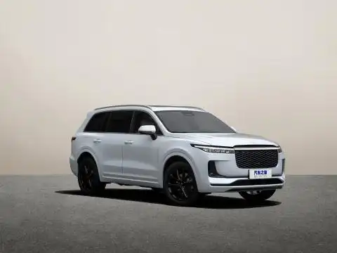 理想汽车_白色理想one车身外观图片_汽车之家