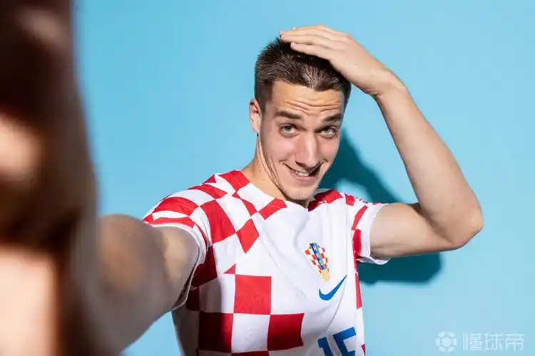 克罗地亚国家队世界杯定妆照.