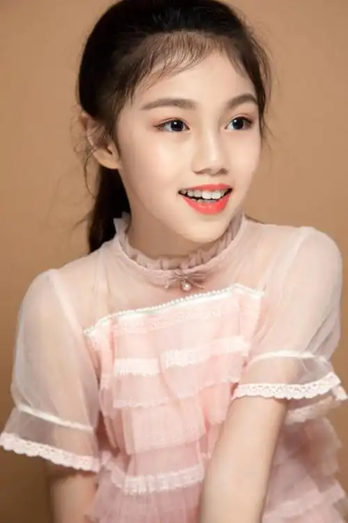 檀芯,2011年12月5日出生于北京,中国内地女演员,模特.