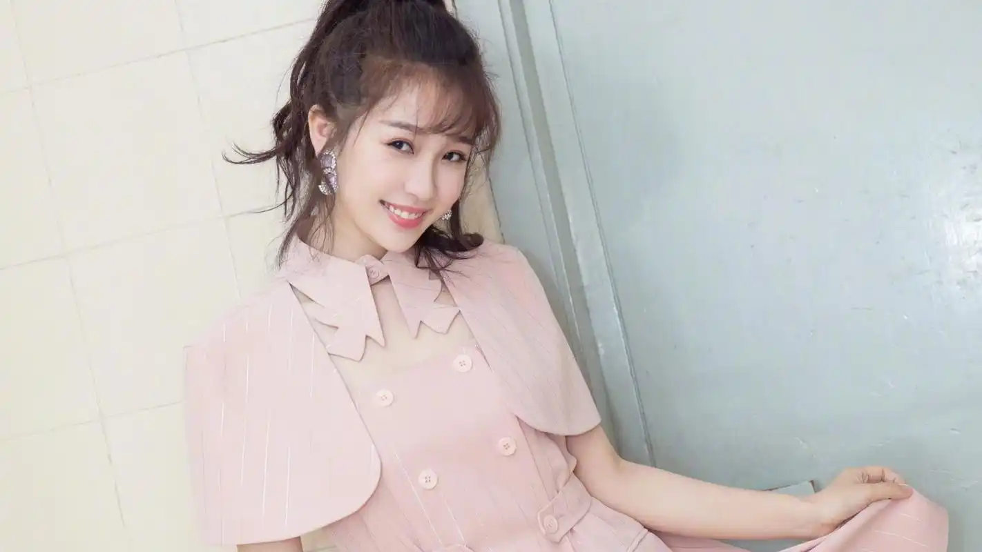 虞书欣(美女静态壁纸) - 静态壁纸下载 - 元气壁纸