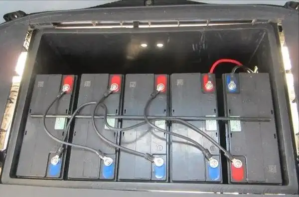 60v的电动车,其电压系统通常由5个12v的电瓶所构成.