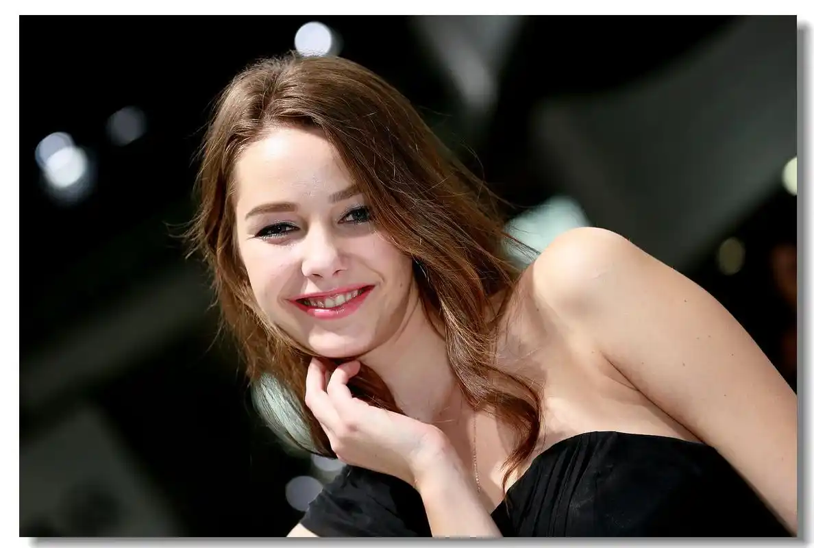 微笑的欧洲女孩