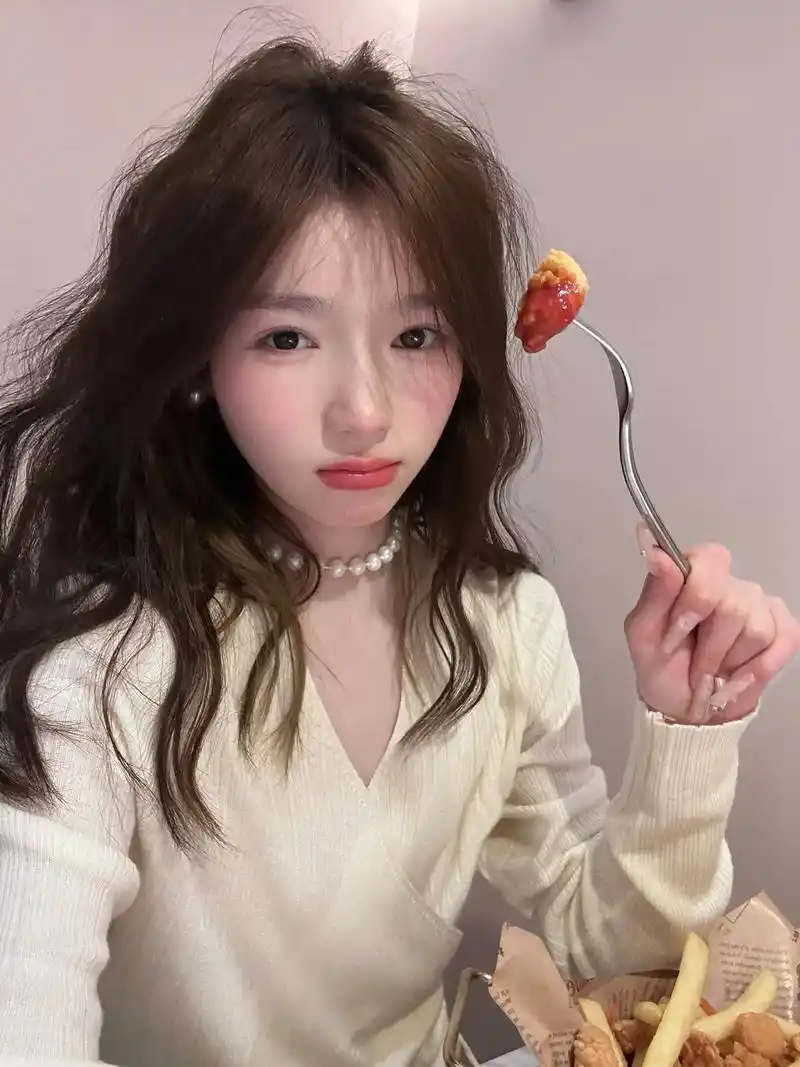 王俊凯老婆生日啦#生日拍照 - 抖音