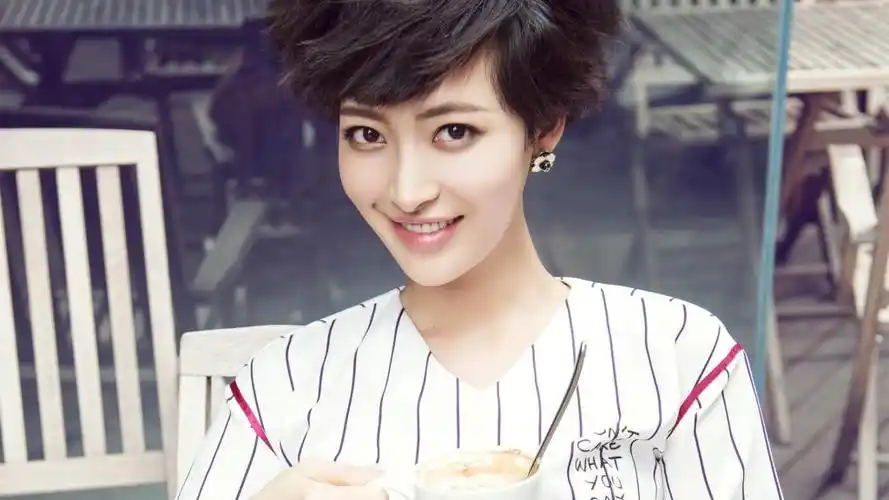 女艺人杨洋短发俏皮写真,高清壁纸图片,大陆明星-回车桌面