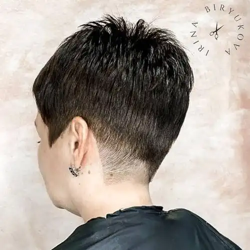 满头烫层次短发波波头,洋气立体真瘦脸,你最喜欢哪一种|发型|减龄