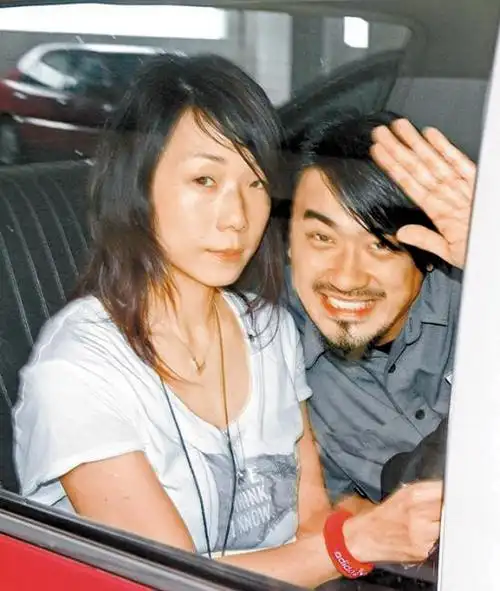 林忆莲恭硕良公开同居关系 "姐弟恋"相差11年