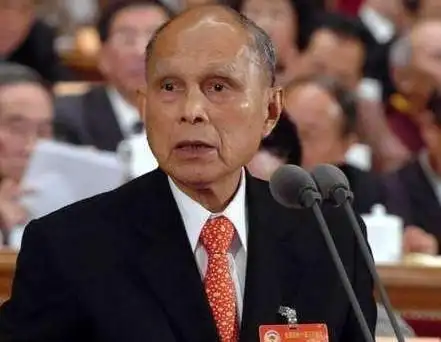 霍启文个人资料简介霍启文是霍英东的孙子却在香港买不起房