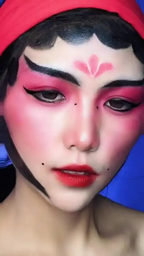 戏子妆容化法教程分享,简单精致特别好看哦