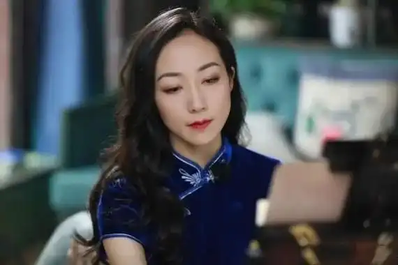 韩雪她凭神秘背景出圈拒拍吻戏被导演怒骂为何依然被力捧