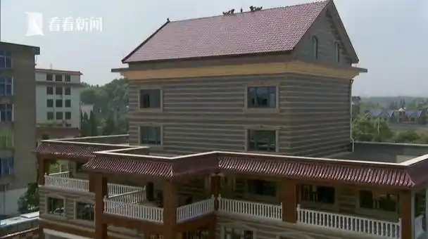 看看新闻knews记者曾在2015年探访过王林在芦溪的别墅.