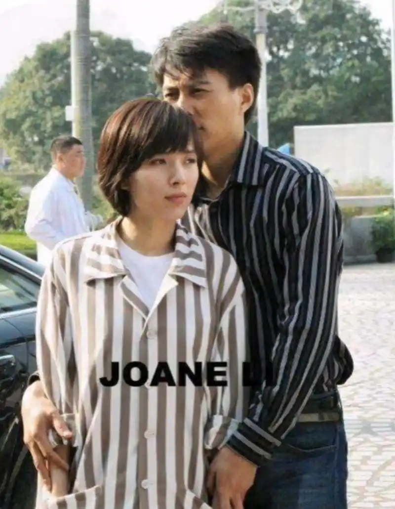 靳东和李佳的爱情故事 靳东和李佳因戏结缘,李佳因为自己有婚史自卑