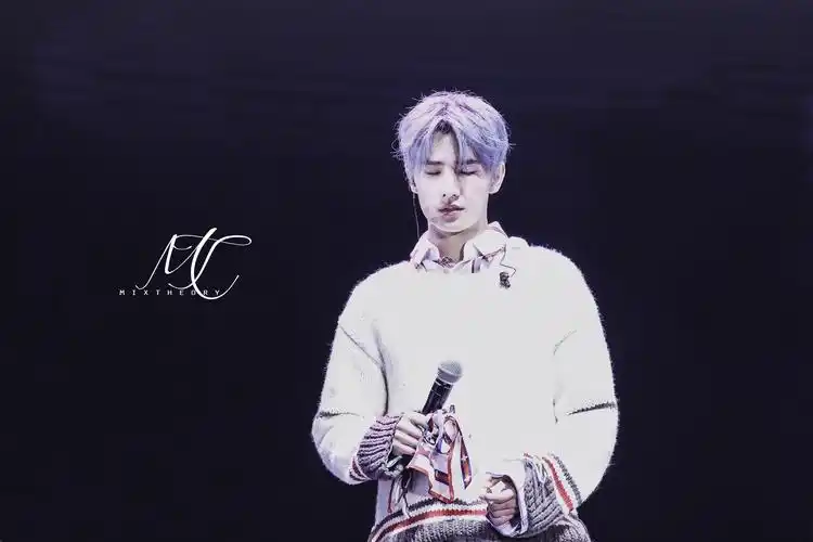 桌面 杨洋 疯狂拍桌,星空… - 堆糖,美图壁纸兴趣社区