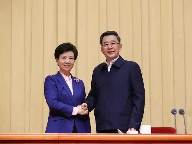 阅政观丨谌贻琴履新之前有几位女省委书记