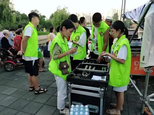 温江区文化志愿者助力成都文化四季风61音乐消夏2019成都市温江区