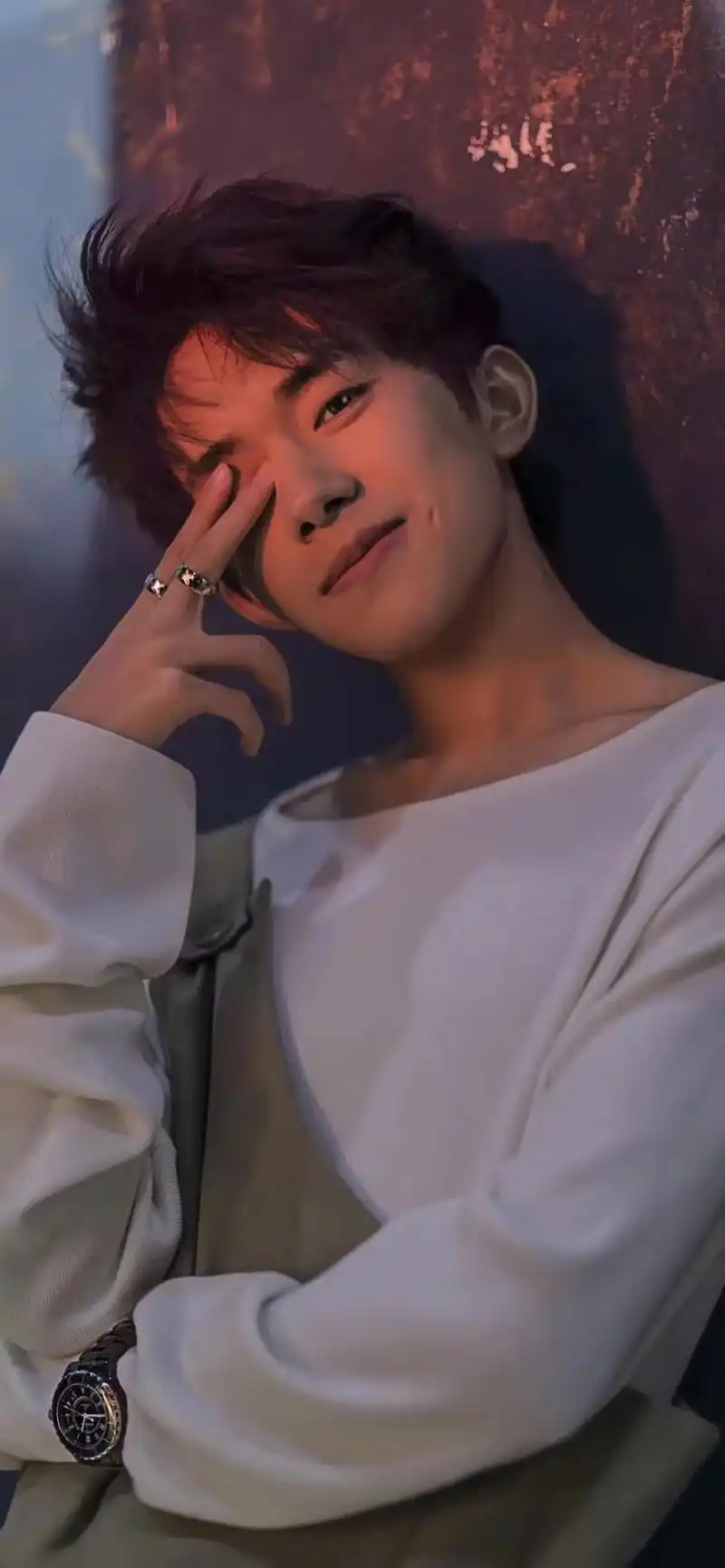 「壁纸分享」易烊千玺精美手机壁纸,你喜欢哪张?