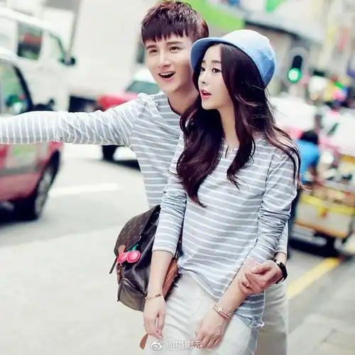 情侣日常秀恩爱照