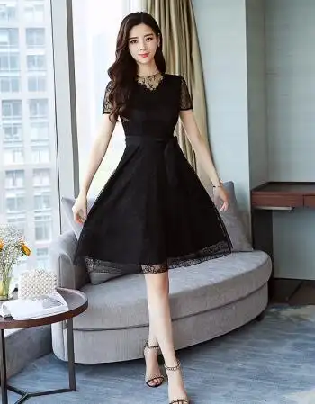 30岁40年轻时尚妈妈夏装中长款蕾丝连衣裙中年女高贵气质显瘦裙子