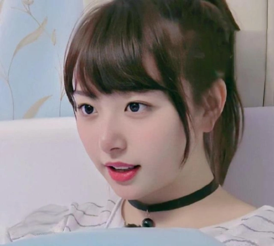 孔雪儿旧照曝光截图放大五倍仔细看五官有没有变化很明显