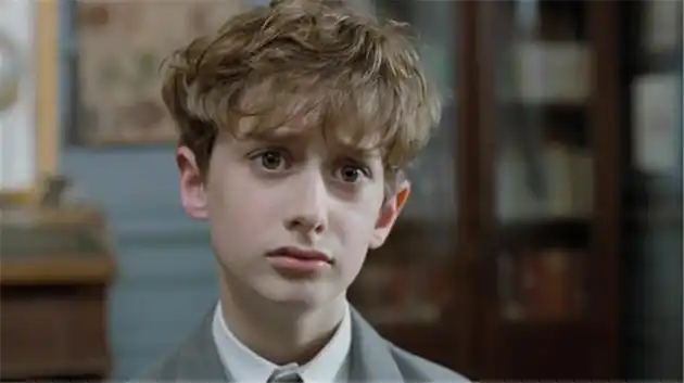 不会回答的偏要叫,因为懵逼脸太萌(《巴黎淘气帮》)