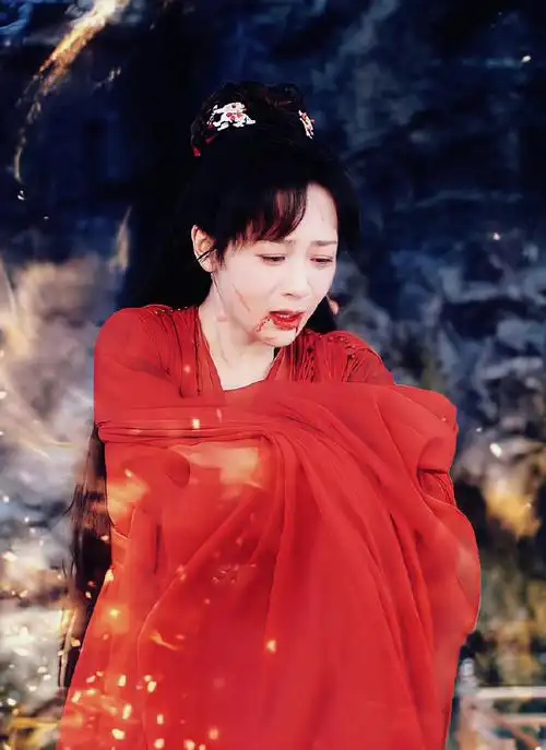 杨紫超话#杨紫小夭#yz#杨紫长相思#晚安哦大家任何人没看过杨紫的红衣