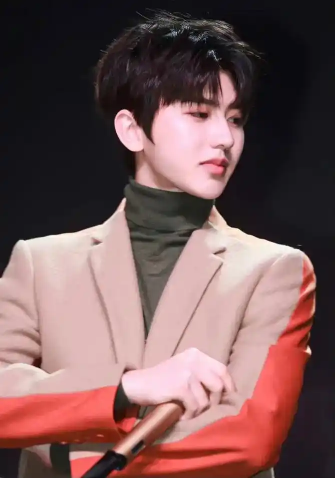 治愈系笑容 #蔡徐坤ik - 抖音