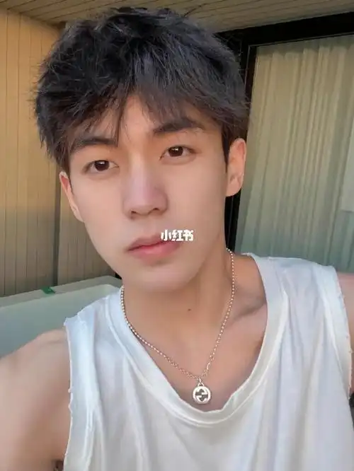 老头衫的余庆伟好帅啊啊