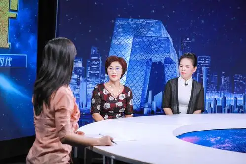 《对话时代》主持人杨璐专访赵温红 知性大方引关注