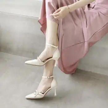 青春少女学生白色高跟鞋夏2022夏季新款一字扣小众单鞋法式尖头细跟