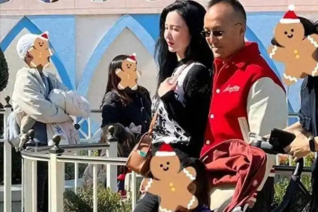 实际上,那天在迪士尼,张萌的老公之所以显得不耐烦,并不是因为对妻子