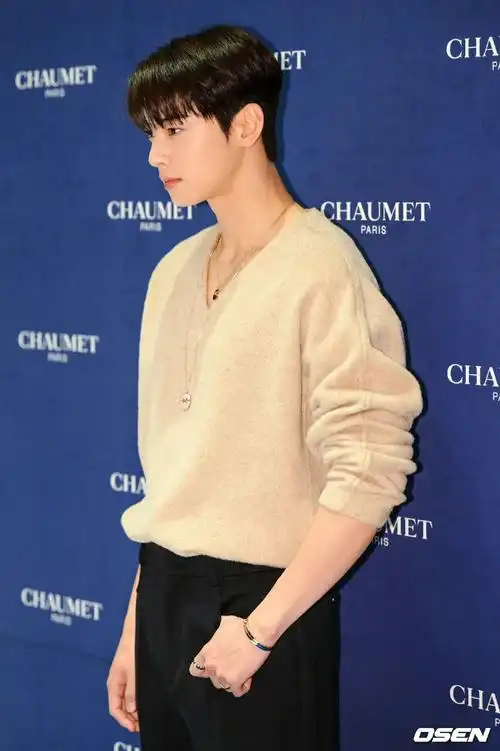 车银优活动新闻生图