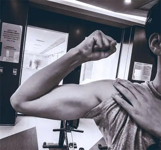 男足没脸见人隋文静马甲线超美女足队长肌肉发达姑娘们争气